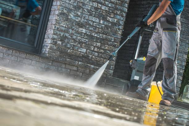 Best Gutter Cleaning  in Strasburg, OH